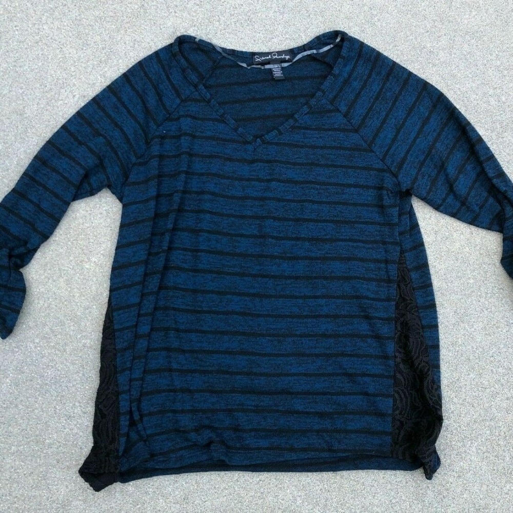 FRENCH LAUNDRY Boutique Lace V Neck Blouss Top 1X​​​​​​​​